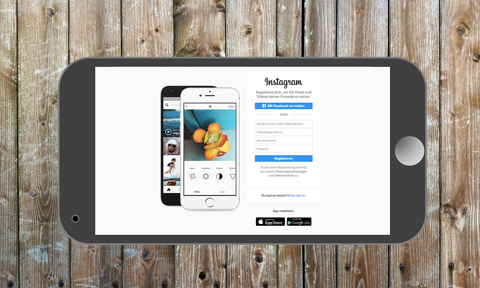 INSTAGRAM